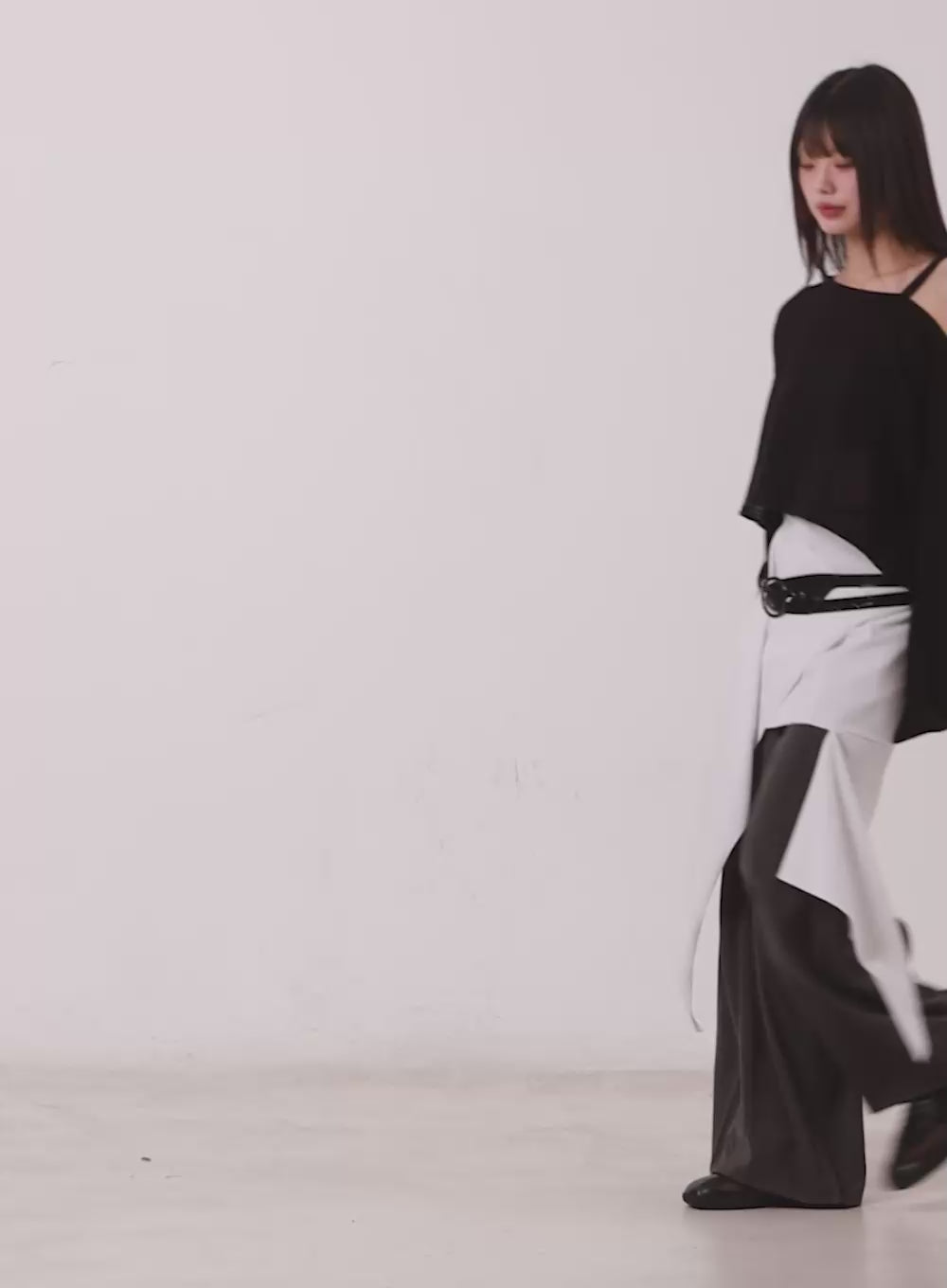 Ruffle Asymmetric Flare Mini Skirt IY502